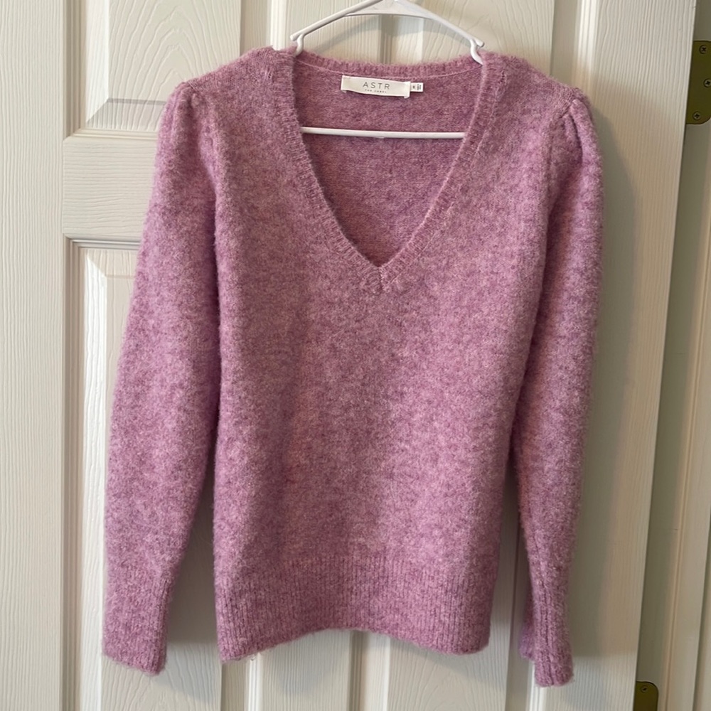 ASTR the label mauve puff sleeve sweater
